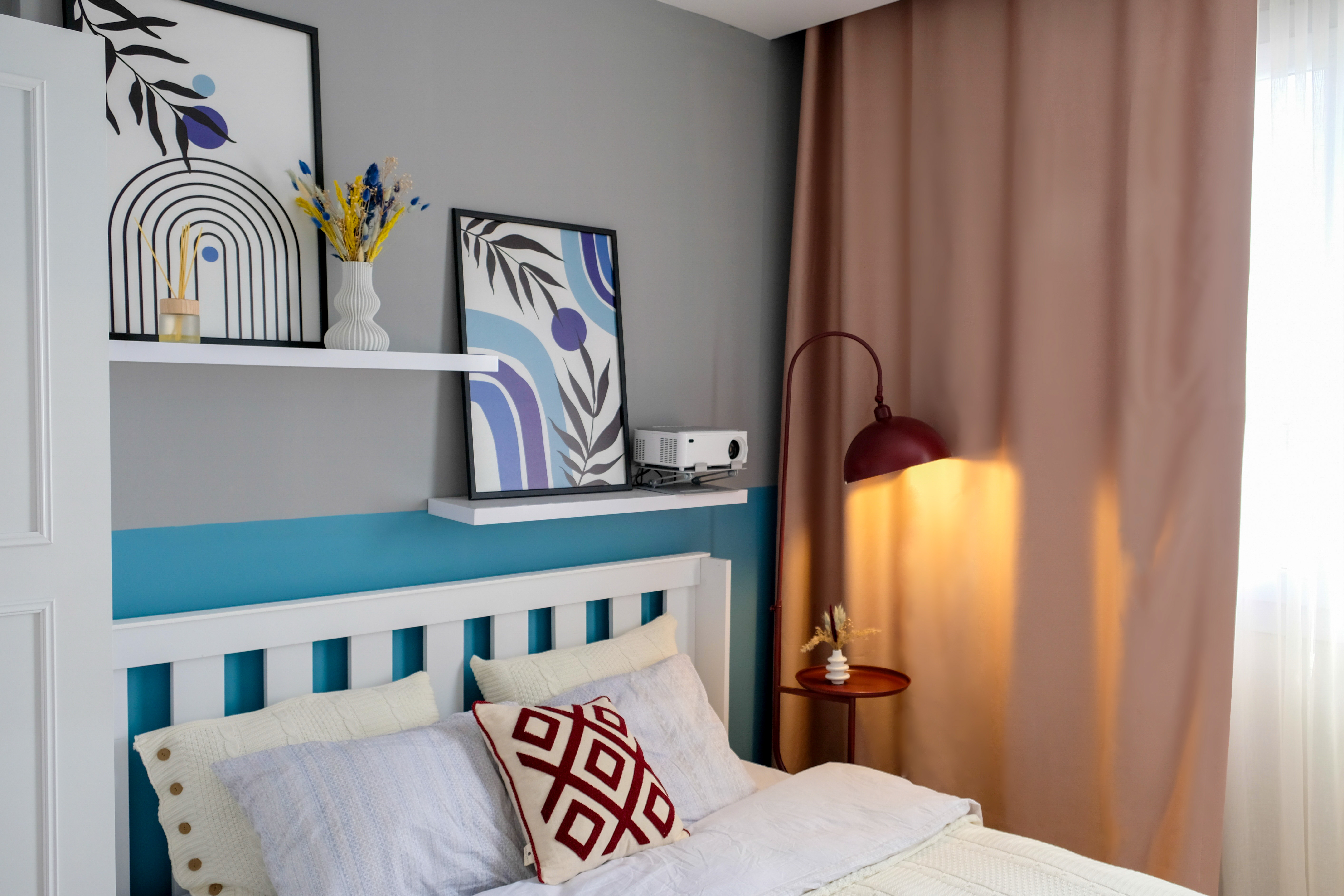 Velvet Bordeaux & Lemon Aqua - Image